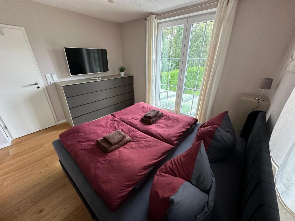 Stadtvilla In Leipzig 7 Personen 3 Schlafzimmer 2 Baeder Garten Und Terrasse Zentral Gelegen Messe Innenstadt Seen ภายนอก รูปภาพ